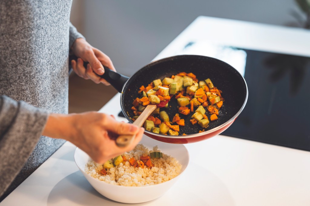 Analyzing HelloFresh’s Instagram Metrics: Organic vs. Paid&nbsp;Strategy